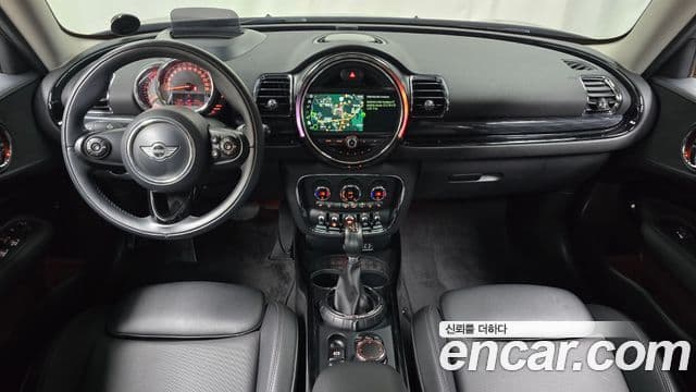 MINI Cooper Clubman 4