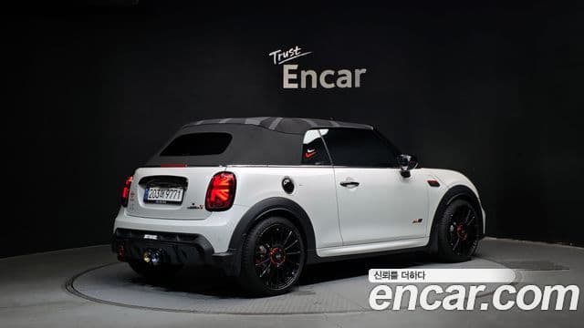 MINI Cooper S Convertible 2