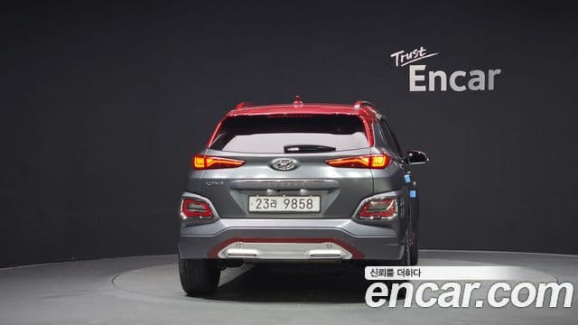 Hyundai Kona 3