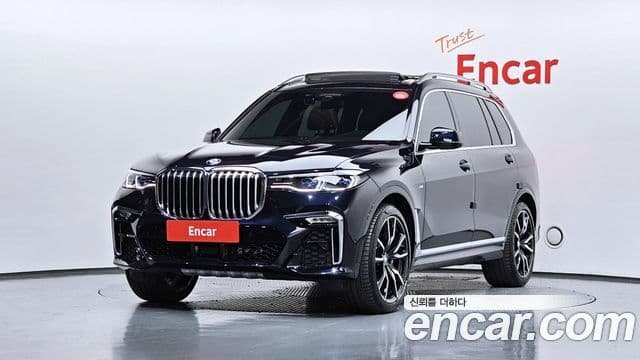BMW X7 (G07) 1