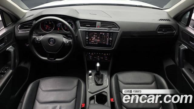 Volkswagen Tiguan 2nd Gen 4