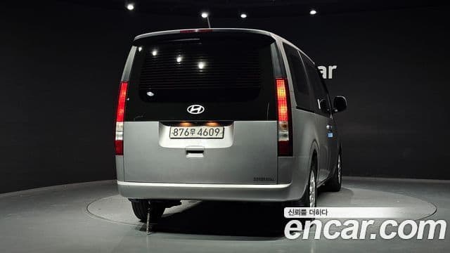 Hyundai Staria 3
