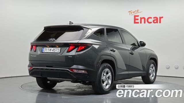 Hyundai Tucson (NX4) 2