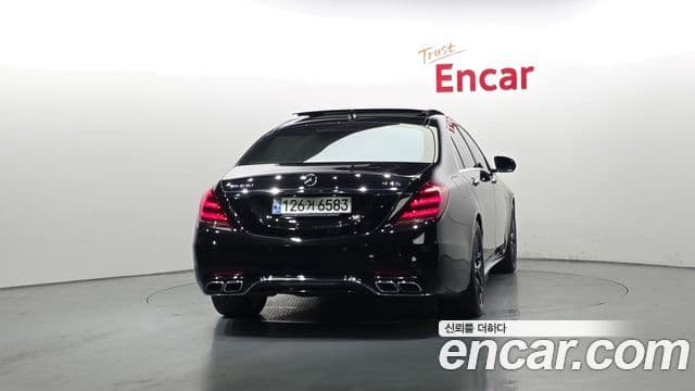 Mercedes-Benz S-Class W222 4