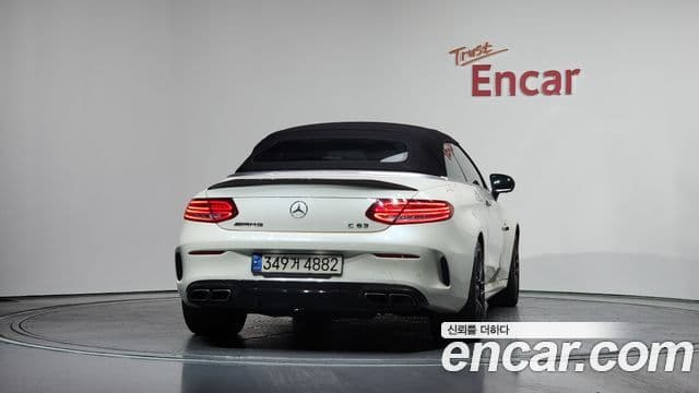 Mercedes-Benz C-Class W205 4