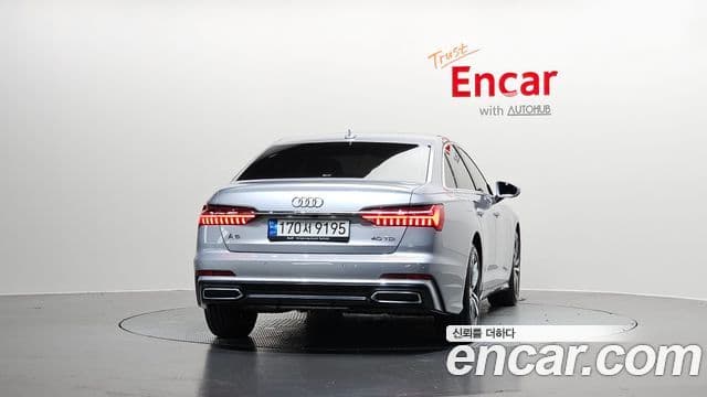 Audi A6 (C8) 3