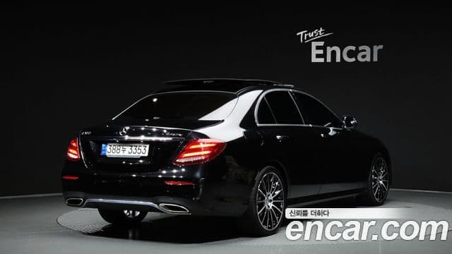 Mercedes-Benz E-Class W213 2
