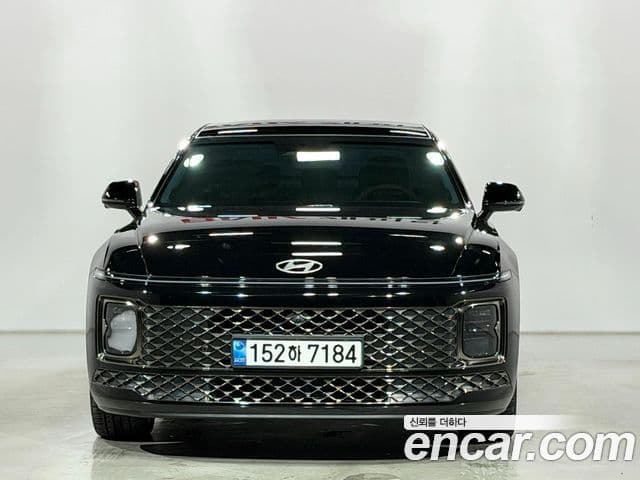 Hyundai Grandeur (GN7) 2