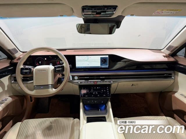 Hyundai Grandeur (GN7) 3