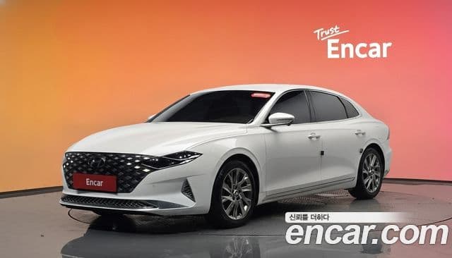 Hyundai The New Grandeur IG Hybrid 1