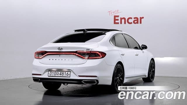 Hyundai Grandeur IG 2