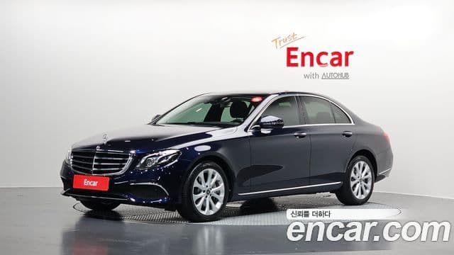 Mercedes-Benz E-Class W213 1