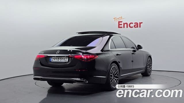 Mercedes-Benz S-Class W223 2
