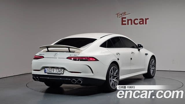Mercedes-Benz AMG GT 2