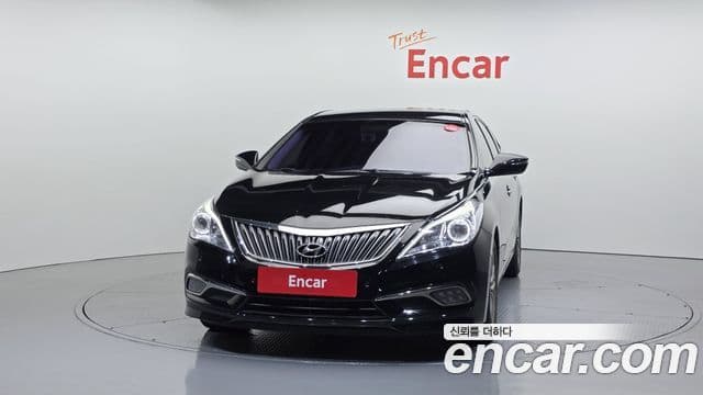 Hyundai Grandeur HG 2