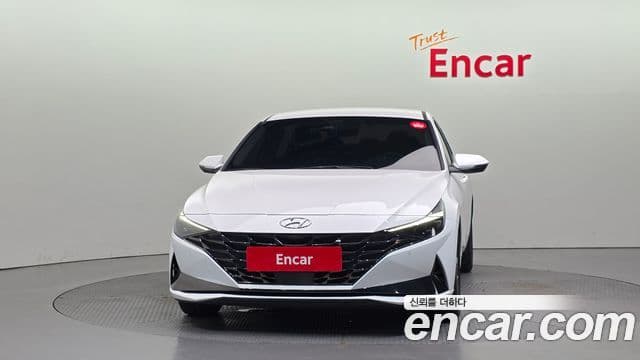 Hyundai Avante (CN7) 2