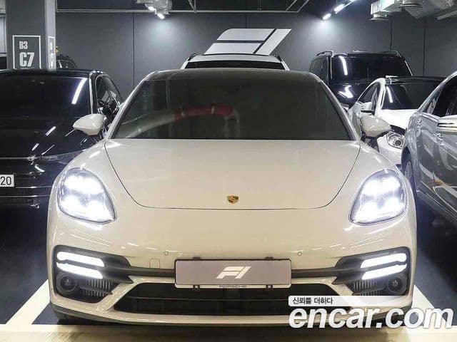 Porsche Panamera (971) 1