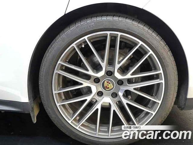 Porsche Panamera (971) 4