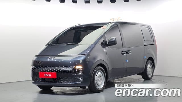 Hyundai Staria — 1