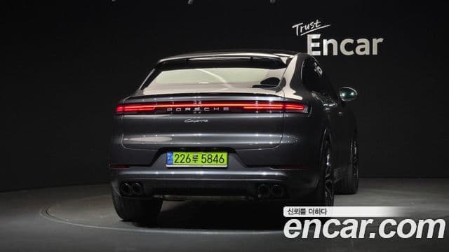 Porsche Cayenne (PO536) 4