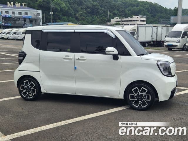 Kia The New Kia Ray 4