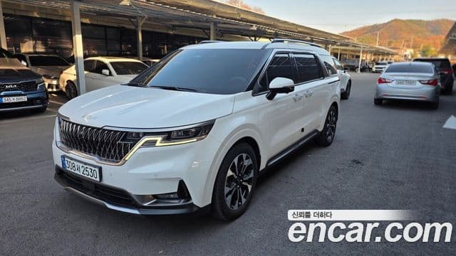 Kia Carnival 4th Gen — 1