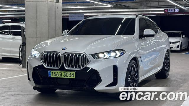 BMW X6 (G06)