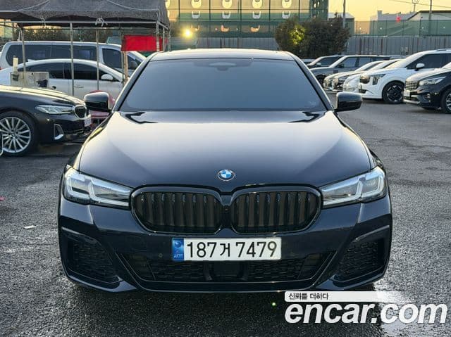 BMW 5 Series (G30) 3