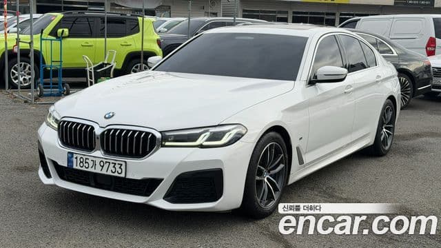 BMW 5 Series (G30)