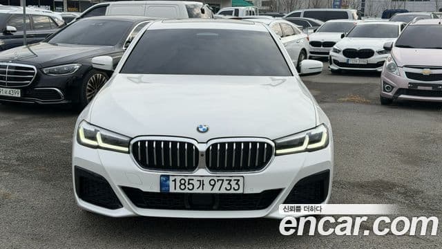 BMW 5 Series (G30) 3