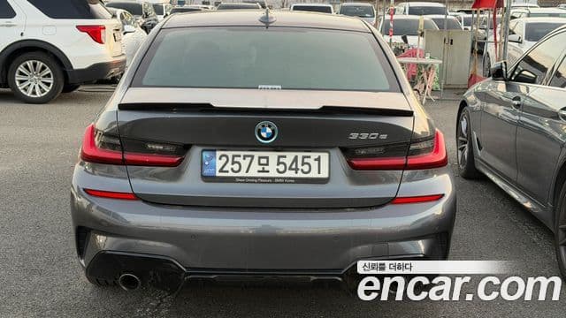 BMW 3 Series (G20) 4