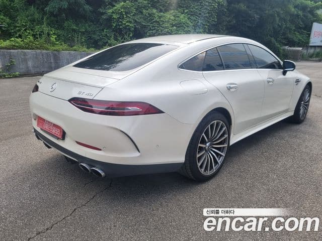 Mercedes-Benz AMG GT 2