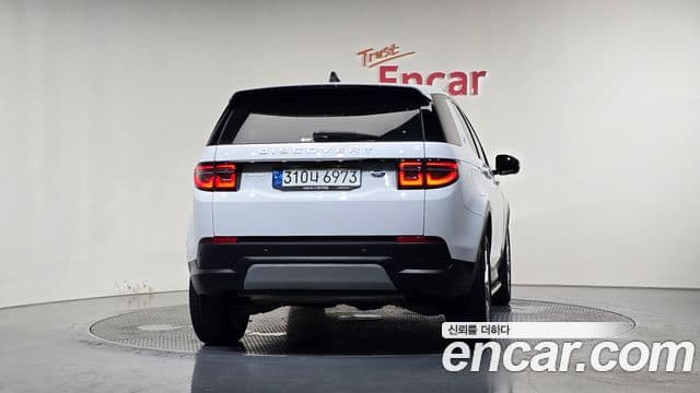 Land Rover Discovery Sports 2nd Gen 4