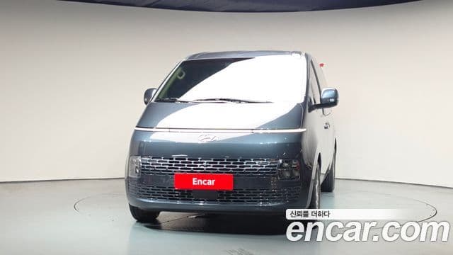 Hyundai Staria 2