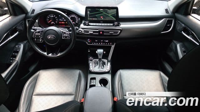 Kia Seltos 4