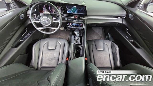 Hyundai Avante (CN7) 4