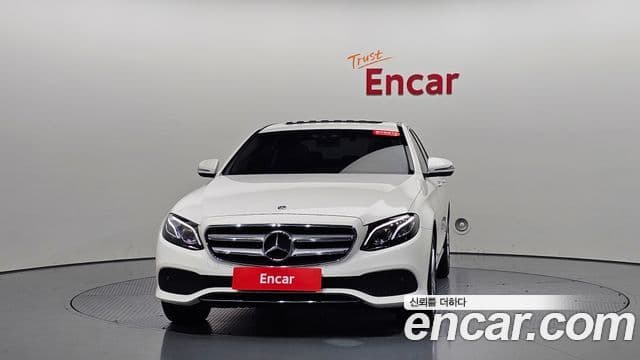 Mercedes-Benz E-Class W213 3