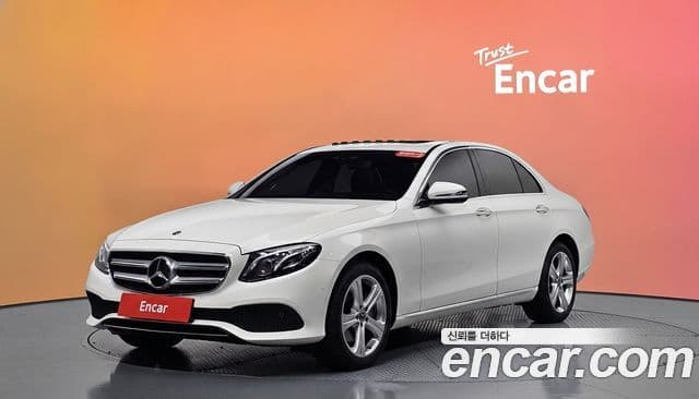Mercedes-Benz E-Class W213 1