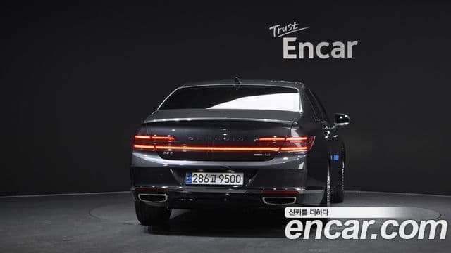 Genesis G90 3