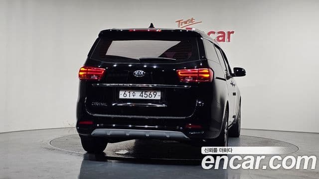 Kia The New Carnival 4
