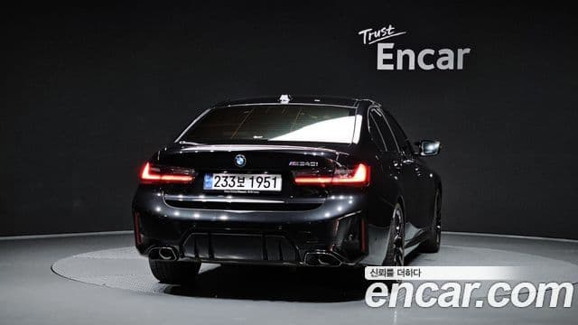 BMW 3 Series (G20) 4