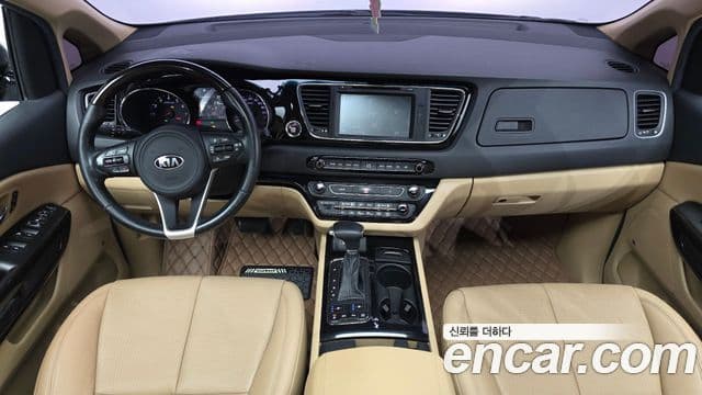 Kia All New Carnival 4