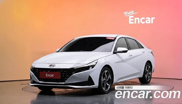 Hyundai Avante (CN7) 1
