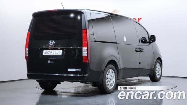 Hyundai Staria 2
