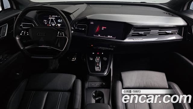 Audi Q4 e-트론 (F4) 4