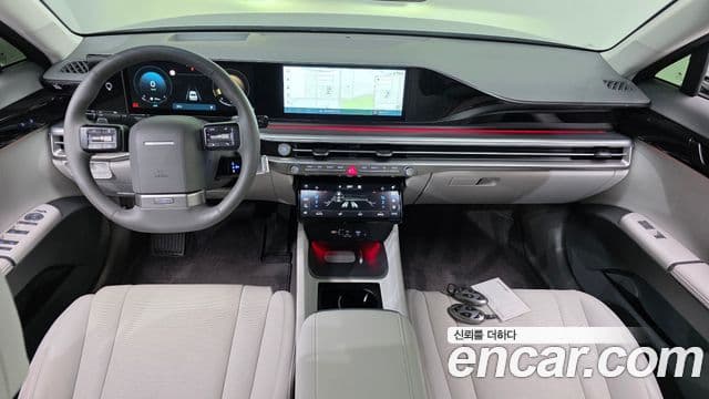 Hyundai Grandeur (GN7) 4