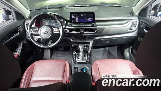 Kia Seltos 4