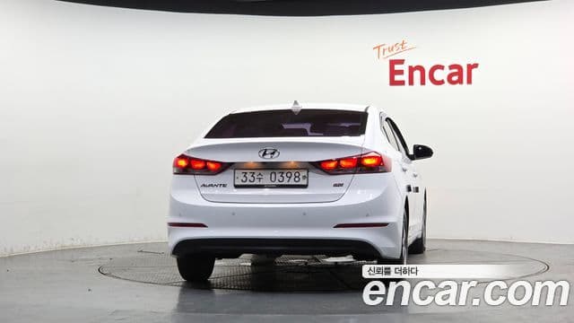 Hyundai Avante AD 4