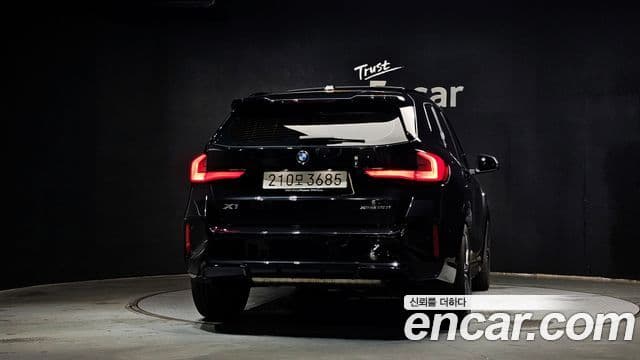 BMW X1 (U11) 3