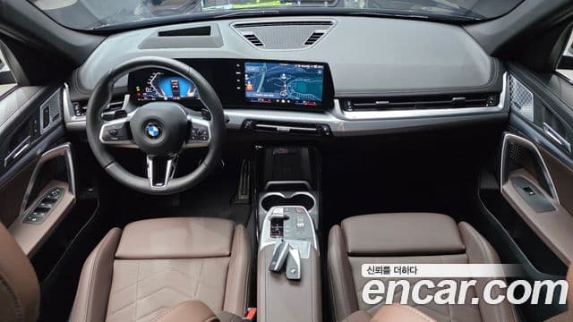BMW X1 (U11) 4
